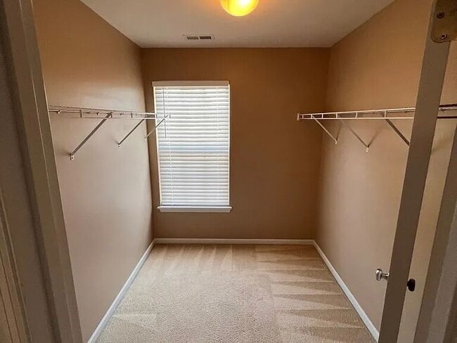 Building Photo - 2429 Heather Hill Ct