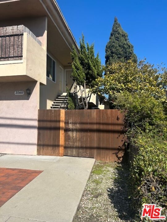 Building Photo - 3560 S Centinela Ave