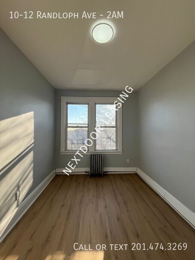 Building Photo - 10-12 Randloph Ave-2AM