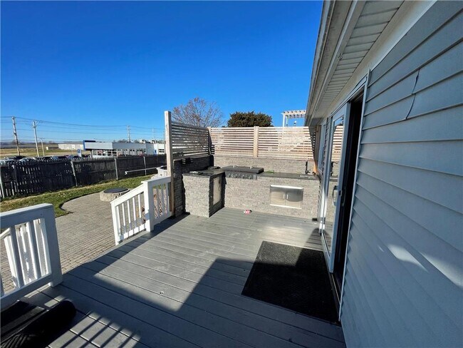 Building Photo - 9 Wilson Rd