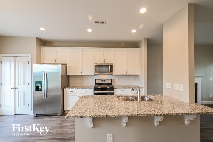 Building Photo - 67 Black Oak Ct