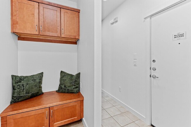 Building Photo - 4408 Banister Ln