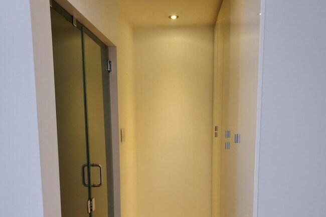 Building Photo - 12443 Aneta St