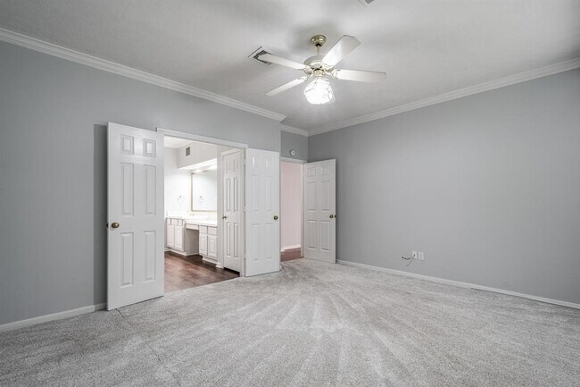 Building Photo - 4515 Tall Ridge Ct