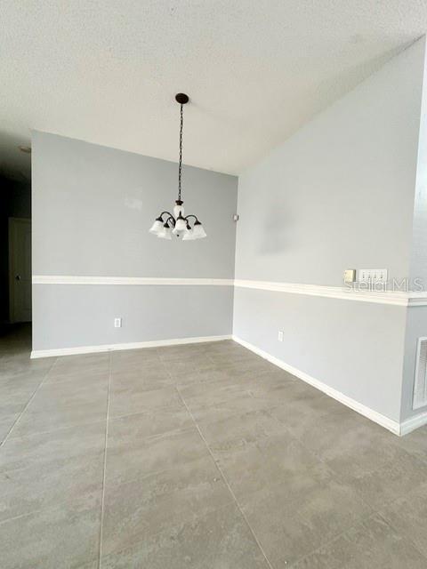 Building Photo - 4903 Waterside Pointe Cir
