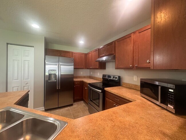 Building Photo - 4580 Limerick Dr