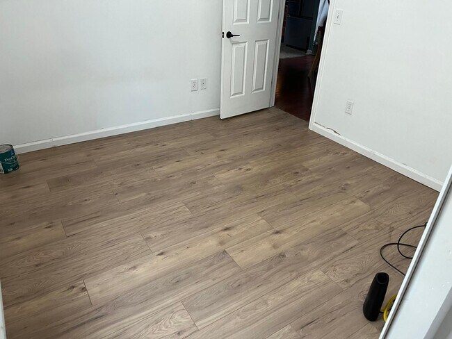 Building Photo - 4 Maravista Ave