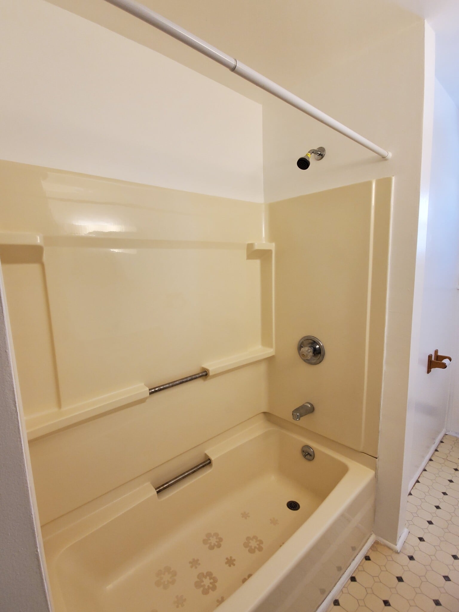 Building Photo - 27 First Ave