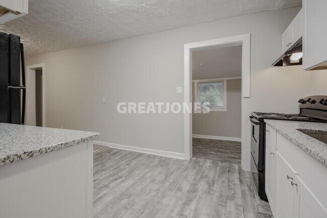 Building Photo - 416 Crescent Ave