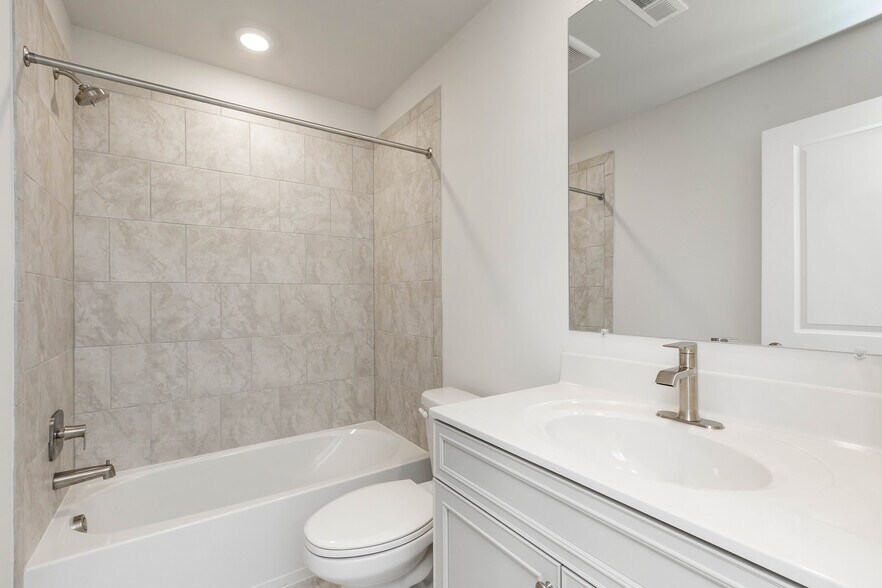 Building Photo - 2273 Marcy Dr