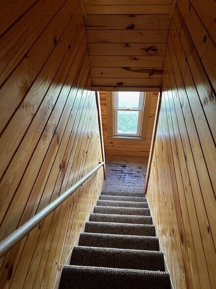 Building Photo - 1020 Rosewood St