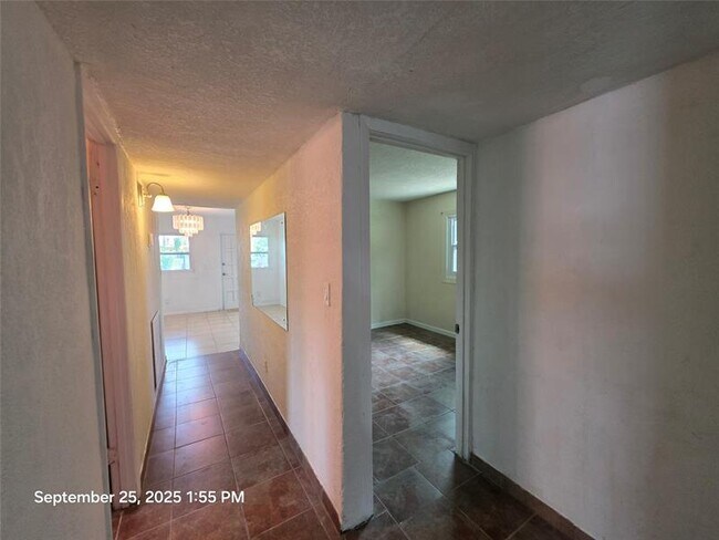 Building Photo - 1751 NW 29th Terrace