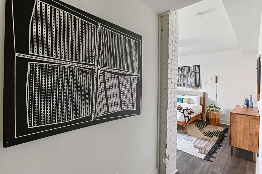 Building Photo - 634 Bonaventure Ave NE