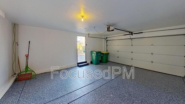 Building Photo - 11409 Jay St