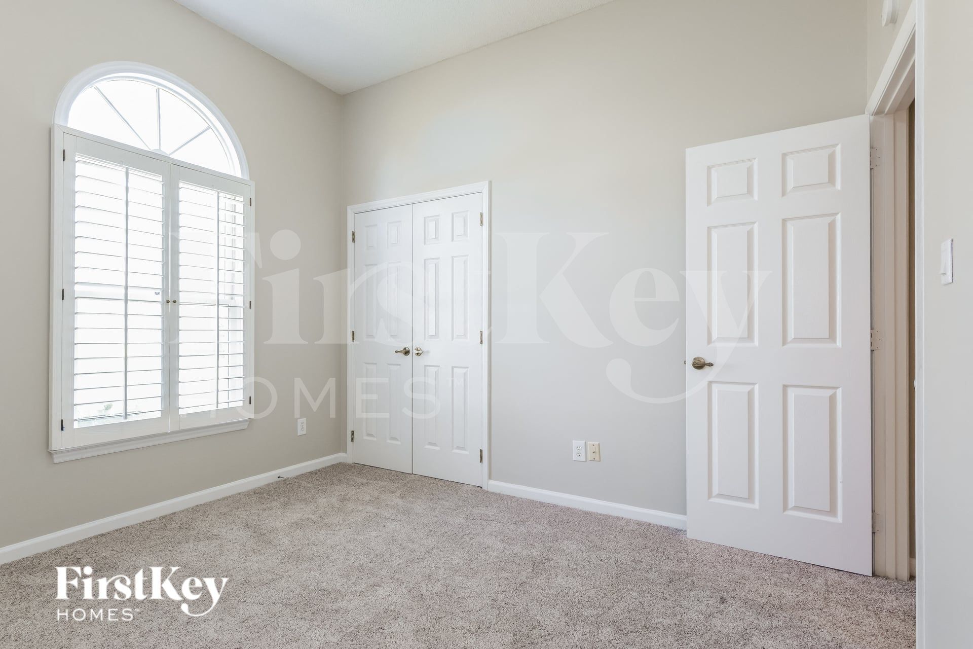 Building Photo - 6223 Rosebriar Ln