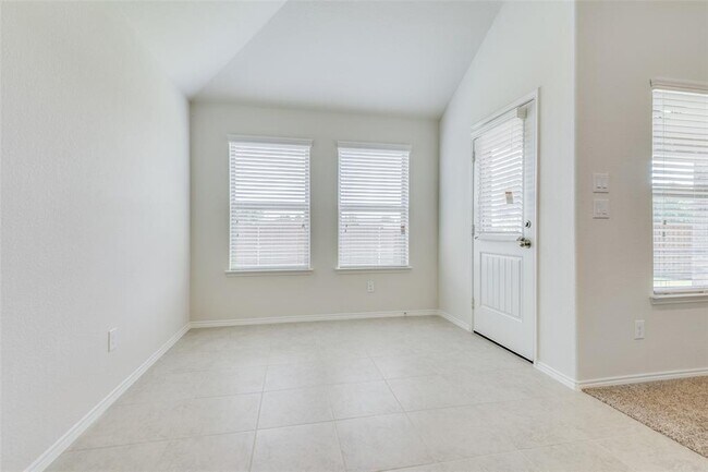 Building Photo - 1165 Dravite Dr