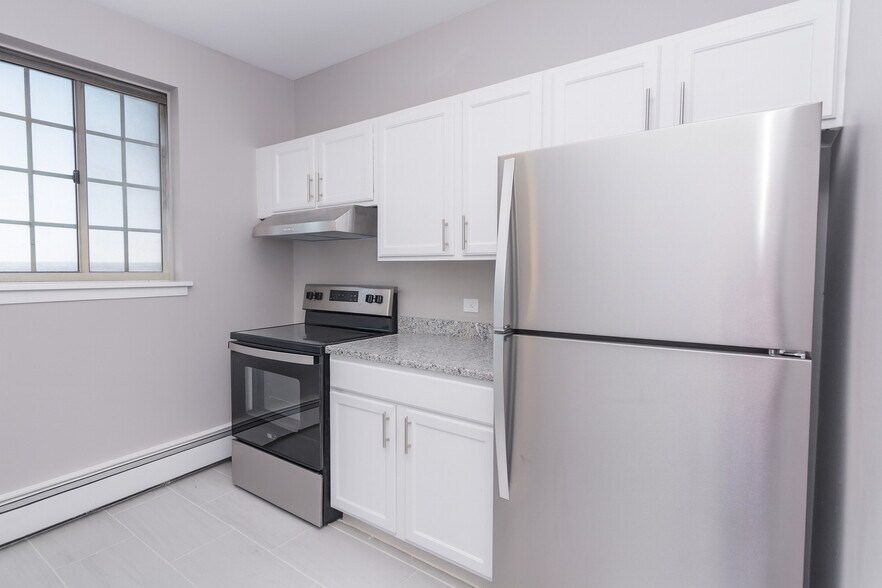 Building Photo - Jeffery Cyril Apartments