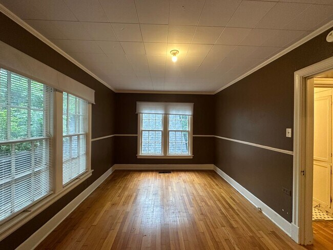 Building Photo - Rowland Duplex 130/130 1/2 *LEASE UP*