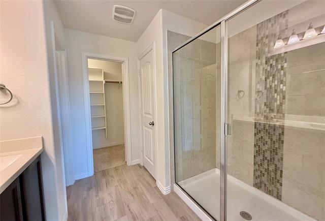 Building Photo - 813 Evergreen St