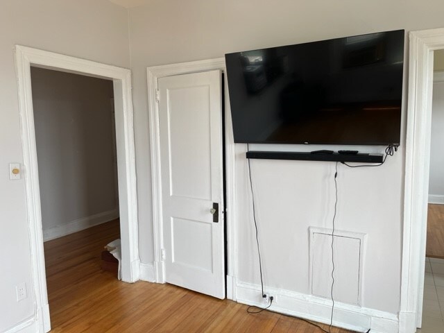 Building Photo - 1954 Columbia Rd NW