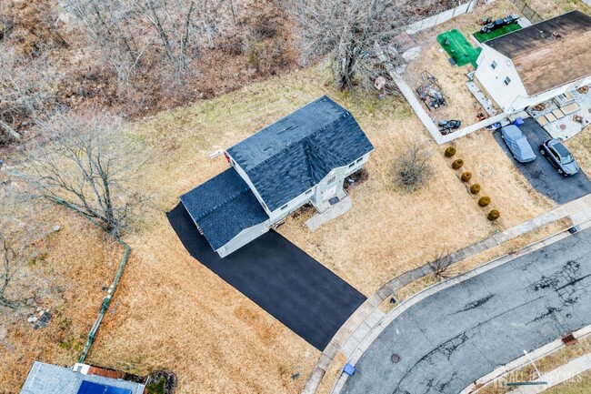 Building Photo - 30 Clara Dr