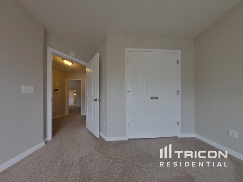 Building Photo - 102 Providence Run