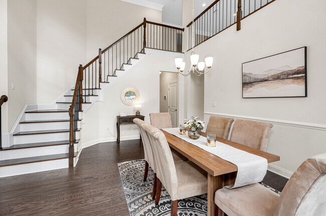 Building Photo - 12 Hope Ln