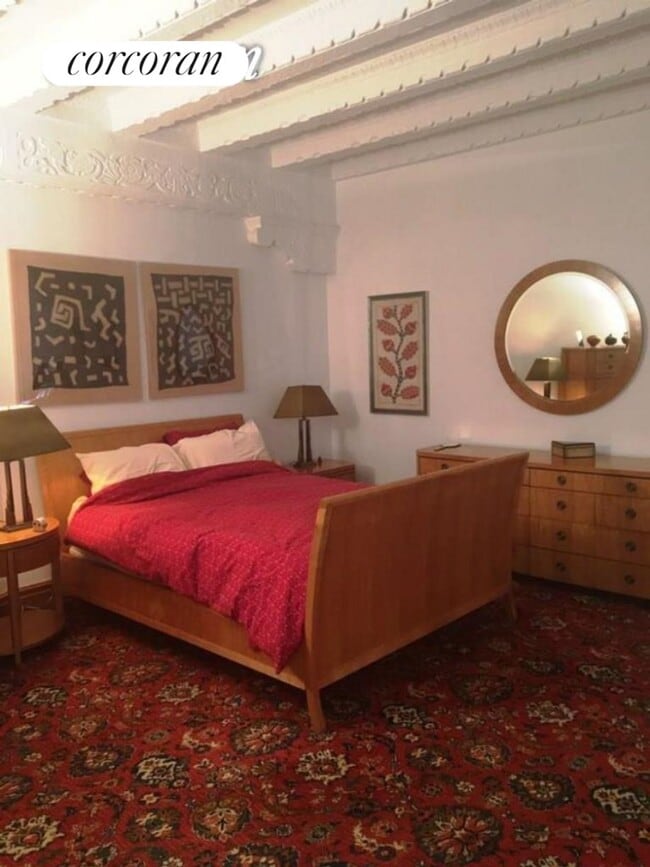 Building Photo - 253 W 73rd St