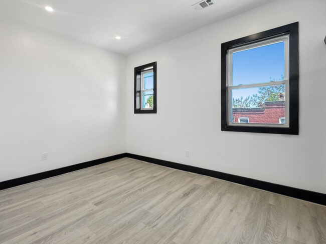 Building Photo - 2325 Reisterstown Rd