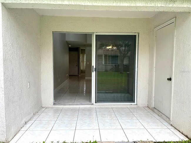 Building Photo - 1225 Coral Coast Dr