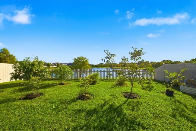 Building Photo - 1461 Clear Brook Pl