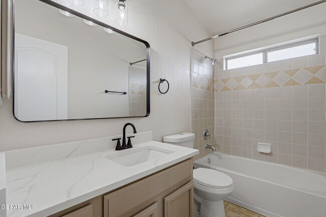 Building Photo - 3121 Tierra Paola Ln