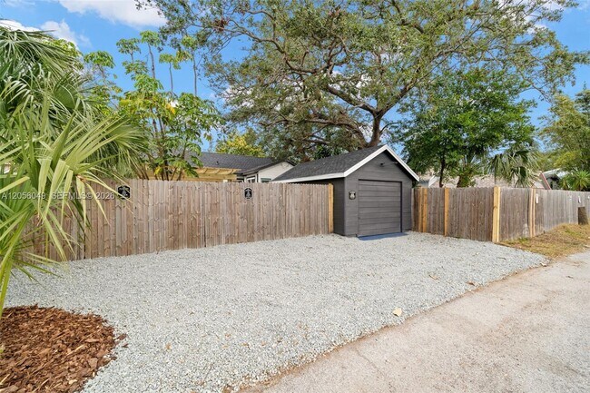 Building Photo - 4536 1st Ave N