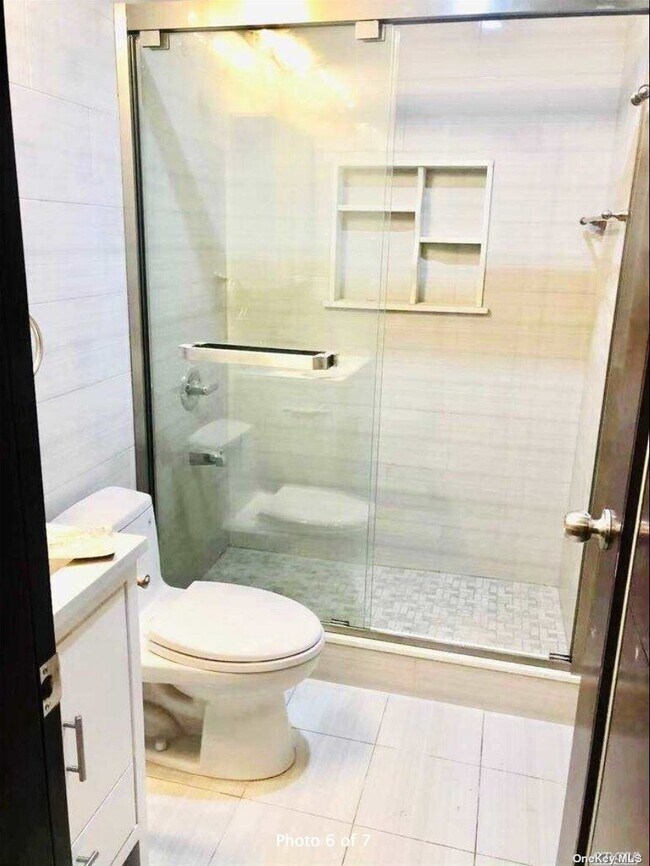 Building Photo - 196-32 45th Ave