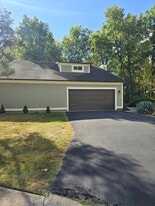 Building Photo - 1282 Gatwick Ct