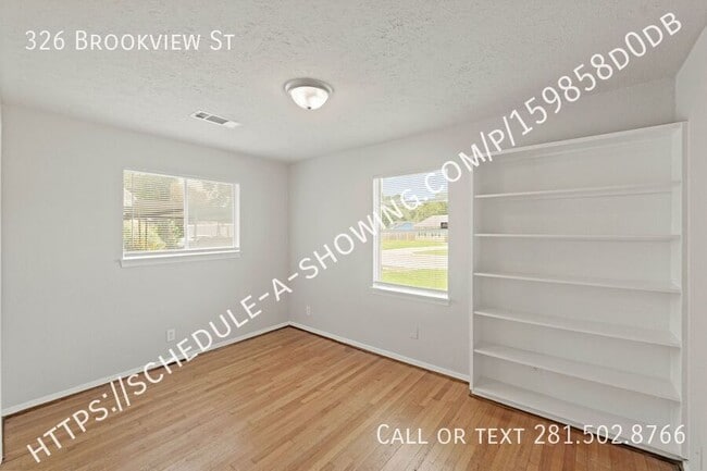Building Photo - 326 Brookview St