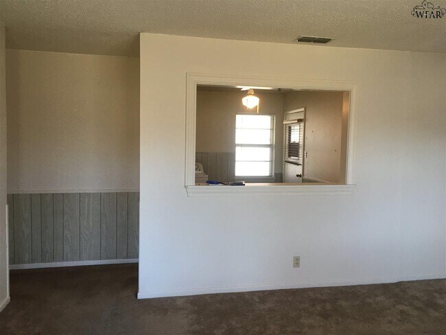 Building Photo - 1438 Harris Ln