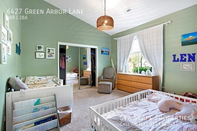 Building Photo - 6427 Green Arbor Ln
