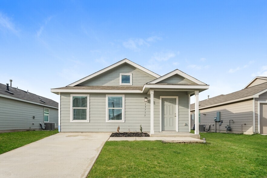 Building Photo - 13715 Haystack Rdg