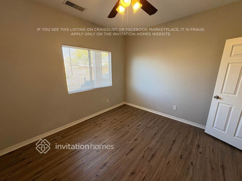 Building Photo - 29422 W Whitton Ave