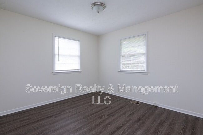 Building Photo - 4107 Cornell Blvd SW