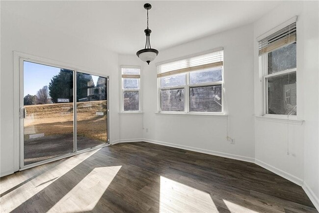 Building Photo - 1183 Lanier Springs Dr NE