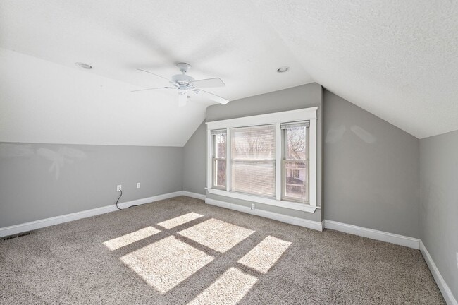 Building Photo - 34th Street Duplex