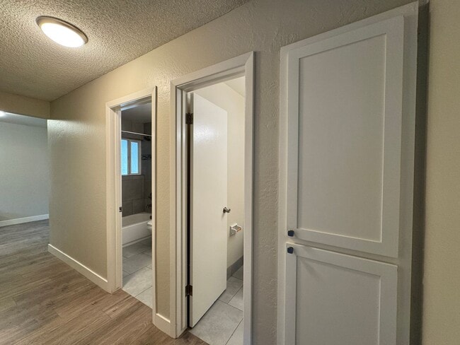 Building Photo - 3735 Erlewine Cir