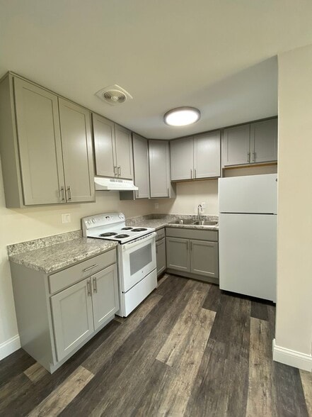 Interior Photo - Chalet Gardens Apartments