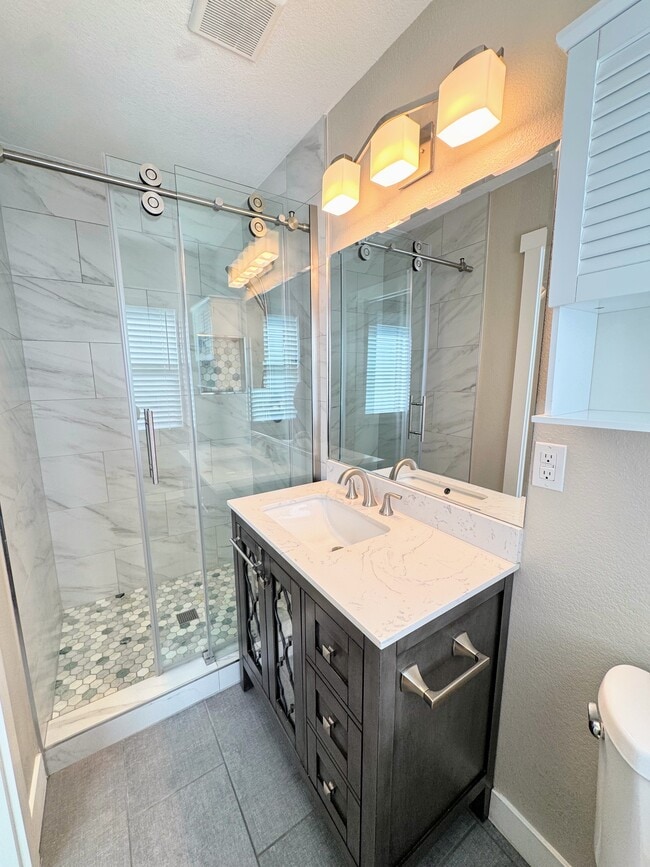 Building Photo - 2125 Athene Dr