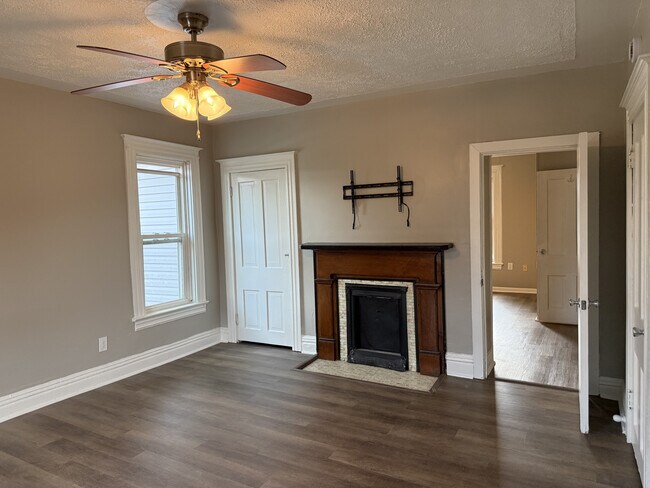Building Photo - Rochester Triplex (328 New York Ave)