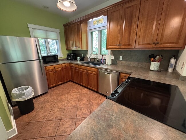 Building Photo - 5100 Trevino Dr
