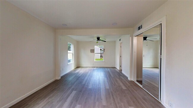 Building Photo - 3806 Cosby St