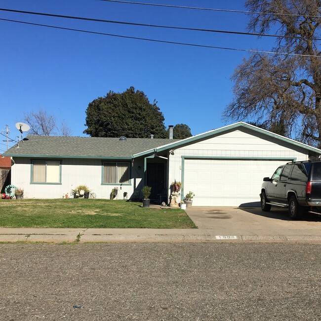 Building Photo - 3 bedroom 2 bath house in Marysville